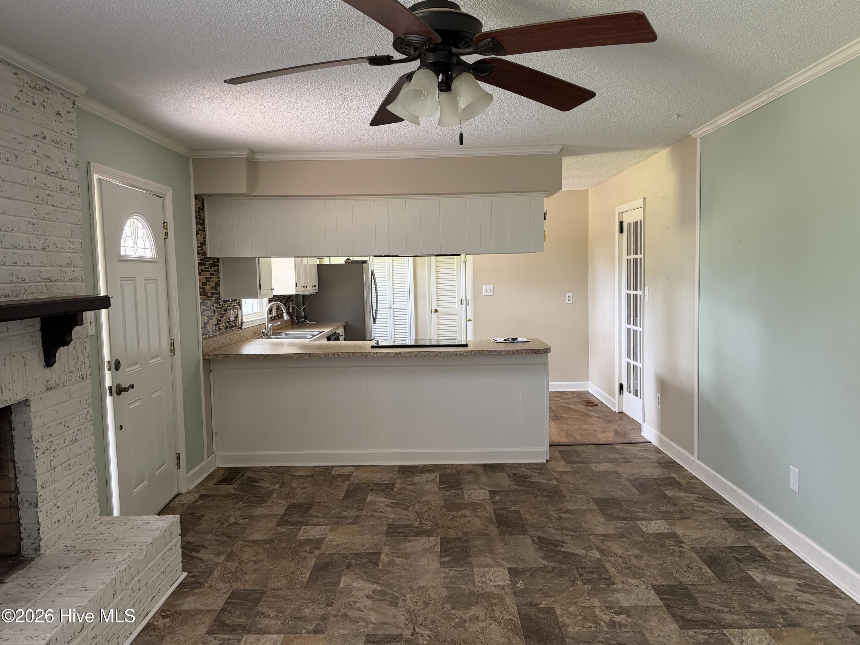 3144 Wintergreen Road Cove City, NC 28523 - Photo 16 of 54 Den/Kitchen