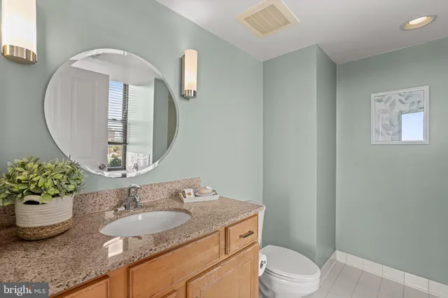 $875,000 | 1220 North Fillmore Street, Unit 602, Arlington, VA 22201