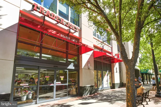 $875,000 | 1220 North Fillmore Street, Unit 602, Arlington, VA 22201