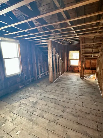 $2,400 | 146 Harrington Avenue, Manchester, NH 03103