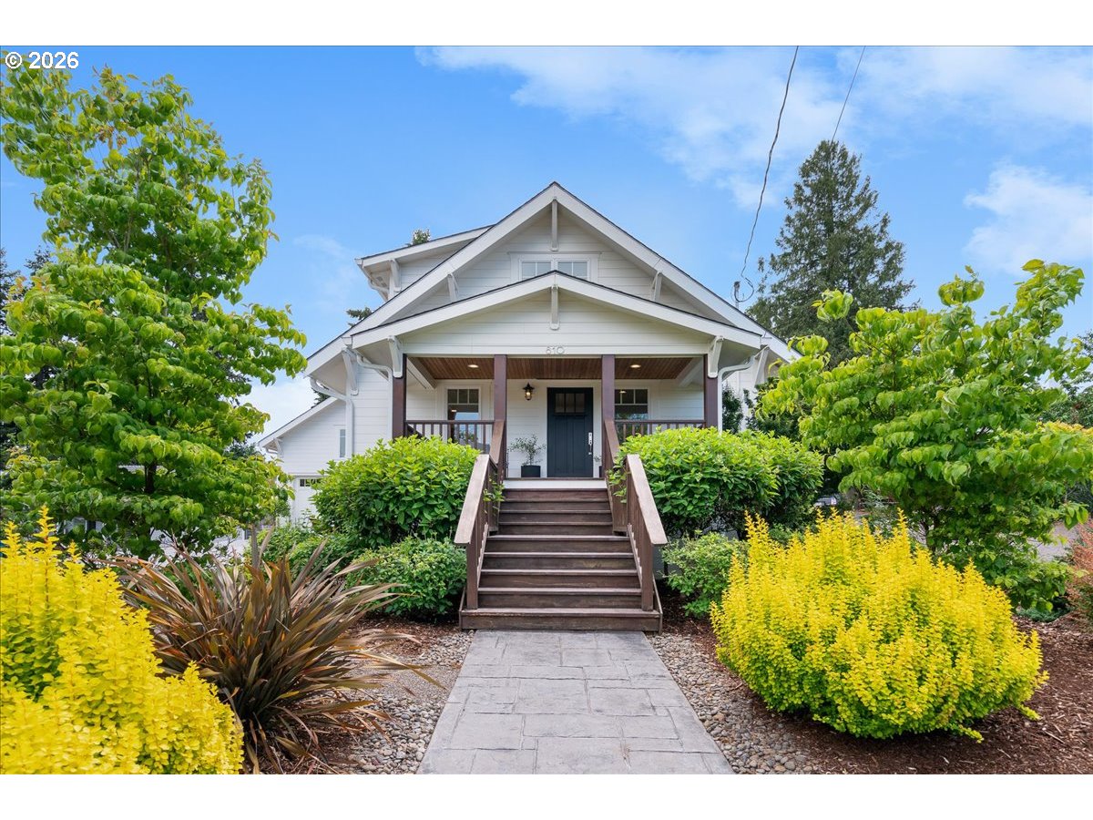 810 Chadwick Street Silverton, OR 97381 - Photo 4 of 44