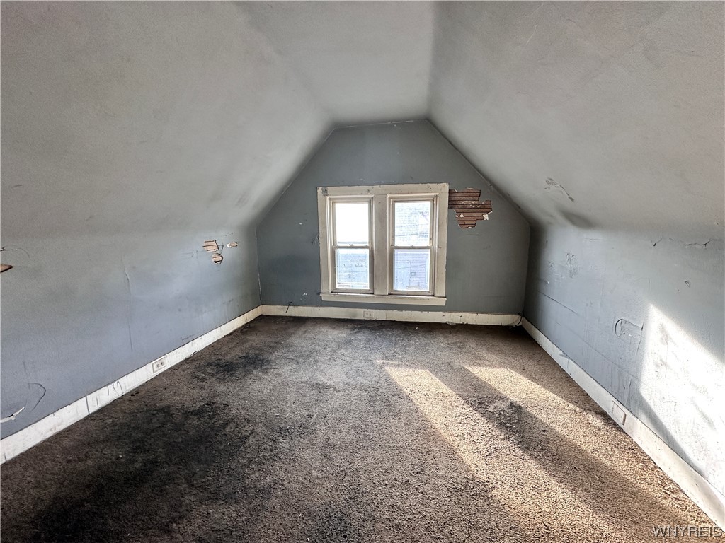 27 Hoffman Place Buffalo, NY 14207 - Photo 12 of 12