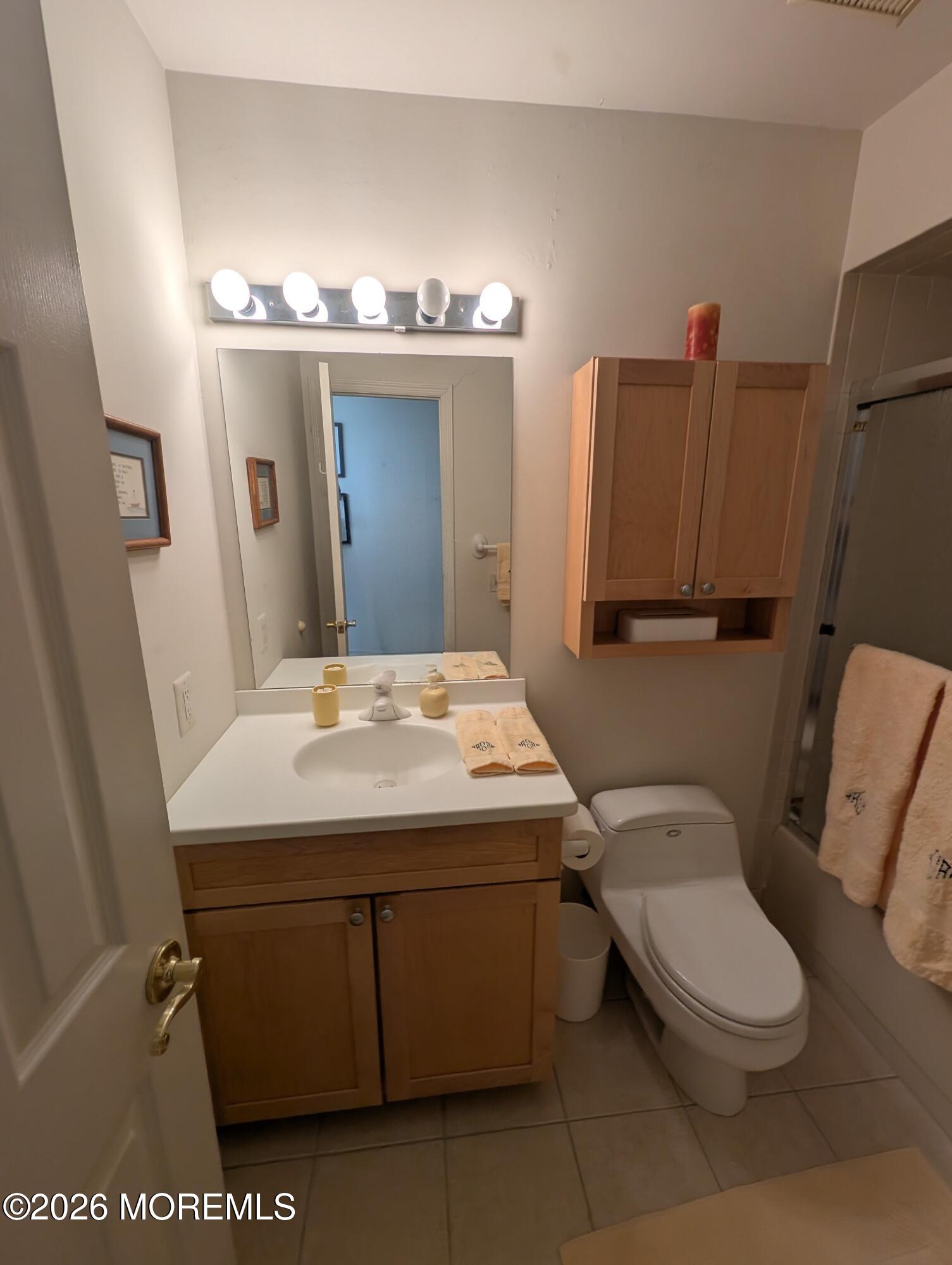 89 Maple Drive Spring Lake Heights, NJ 07762 - Photo 11 of 14 PXL_20260407_181958058.MP~2