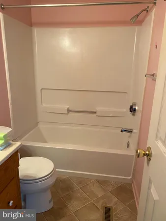 $1,500 | 32 Waldeck Court, Inwood, WV 25428