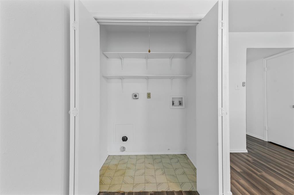 4002 Ridglea Country Club Drive Fort Worth, TX 76126 - Photo 27 of 36 a view of bathroom with shower