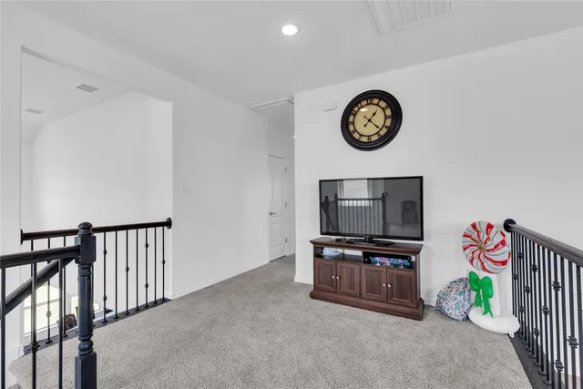 $2,750 | 122 Shagbark Trail, Bastrop, TX 78602