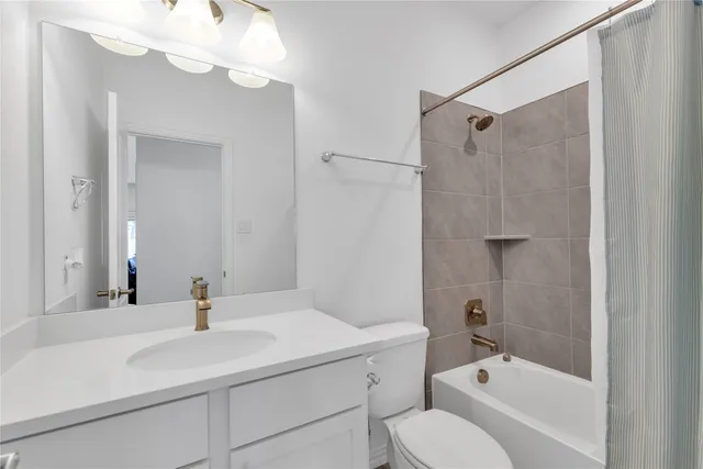 $2,750 | 122 Shagbark Trail, Bastrop, TX 78602