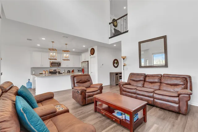 $2,750 | 122 Shagbark Trail, Bastrop, TX 78602