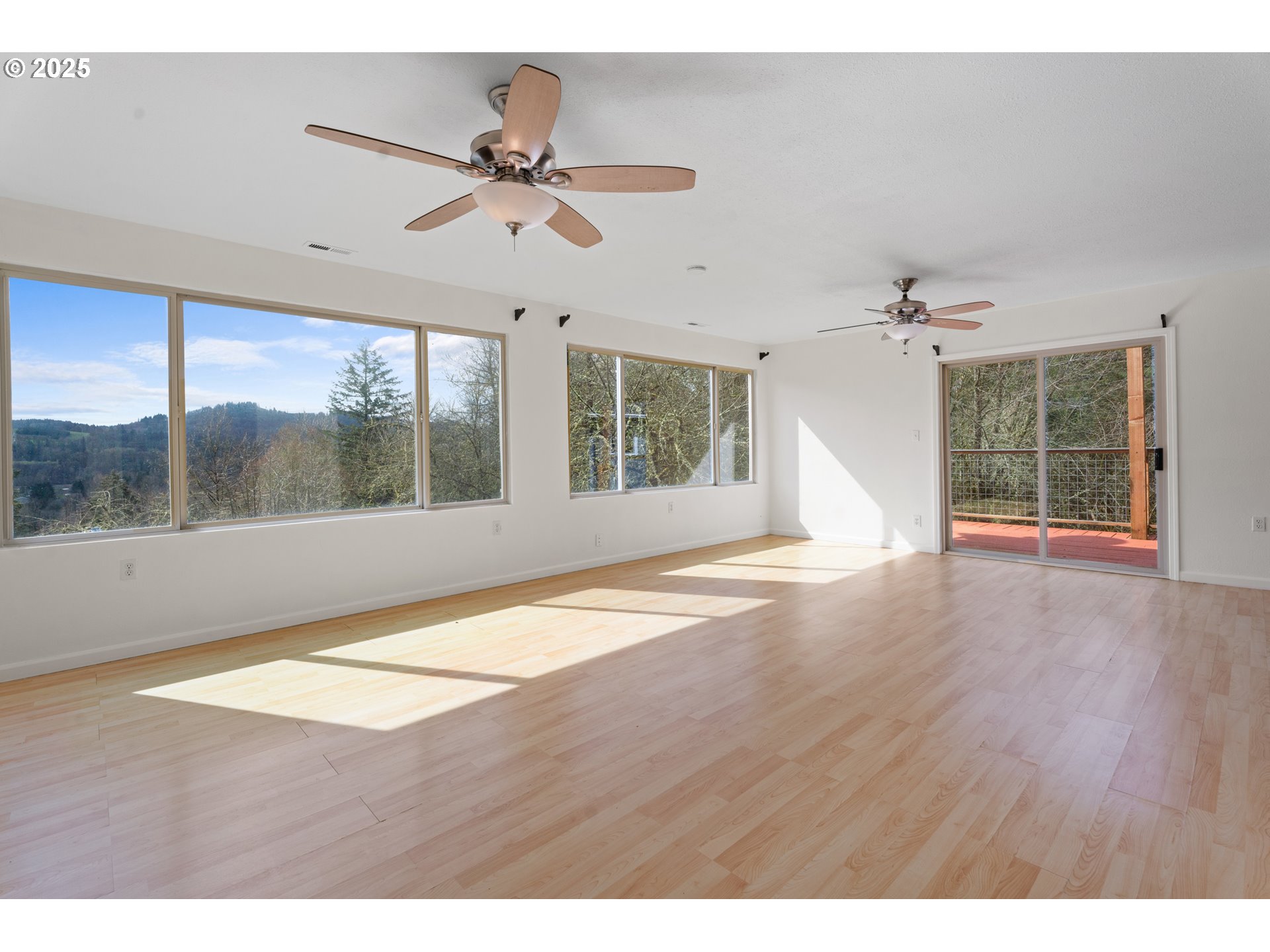 201 Little Kalama River Road Woodland, WA 98674 - Photo 13 of 45 Living Room