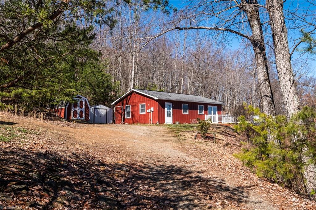 775 Wells Knob Road Elkin, NC 28621 - Photo 13 of 37 Gallery Image 13