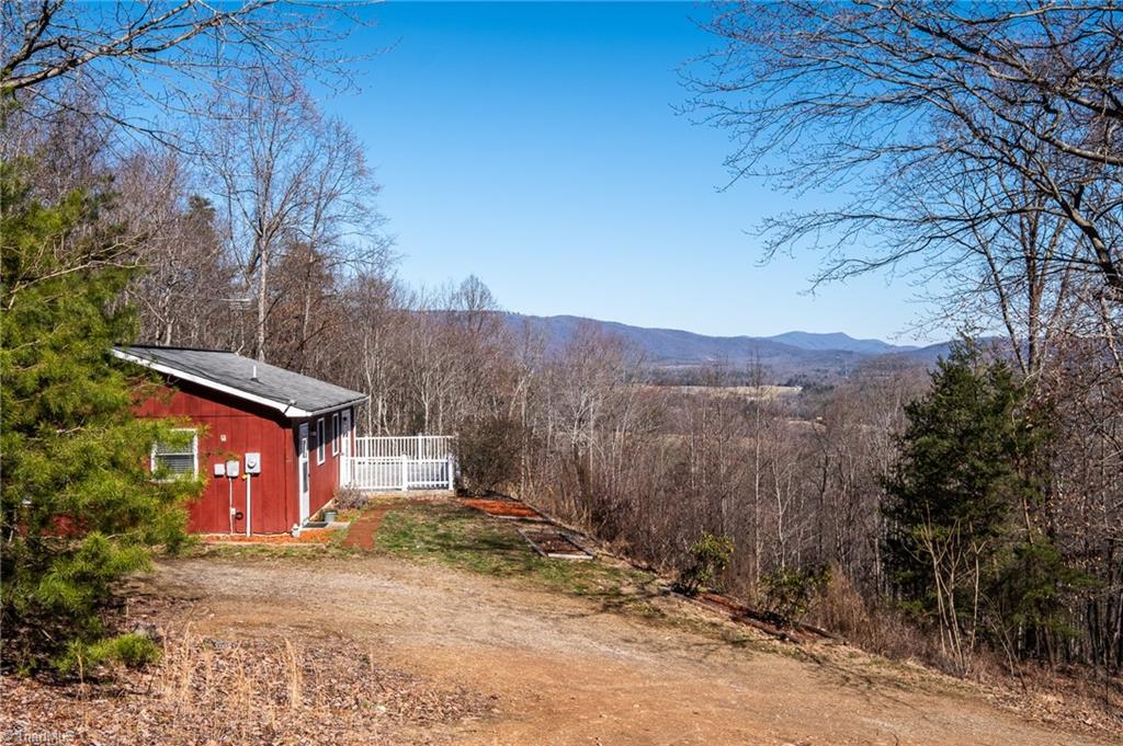 775 Wells Knob Road Elkin, NC 28621 - Photo 7 of 37 Gallery Image 7