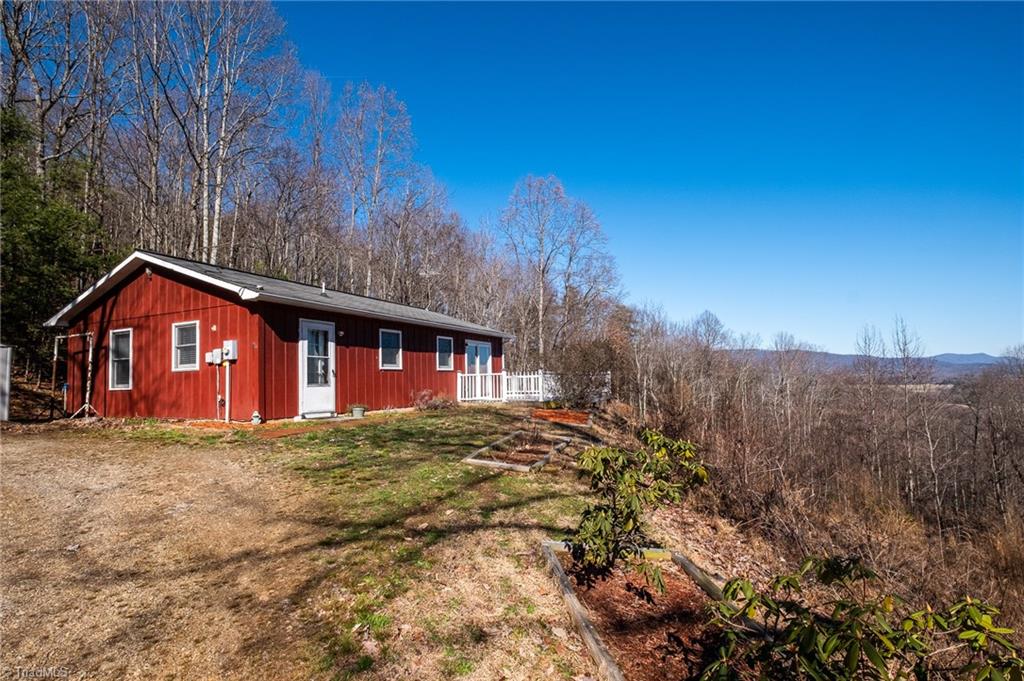775 Wells Knob Road Elkin, NC 28621 - Photo 8 of 37 Gallery Image 8