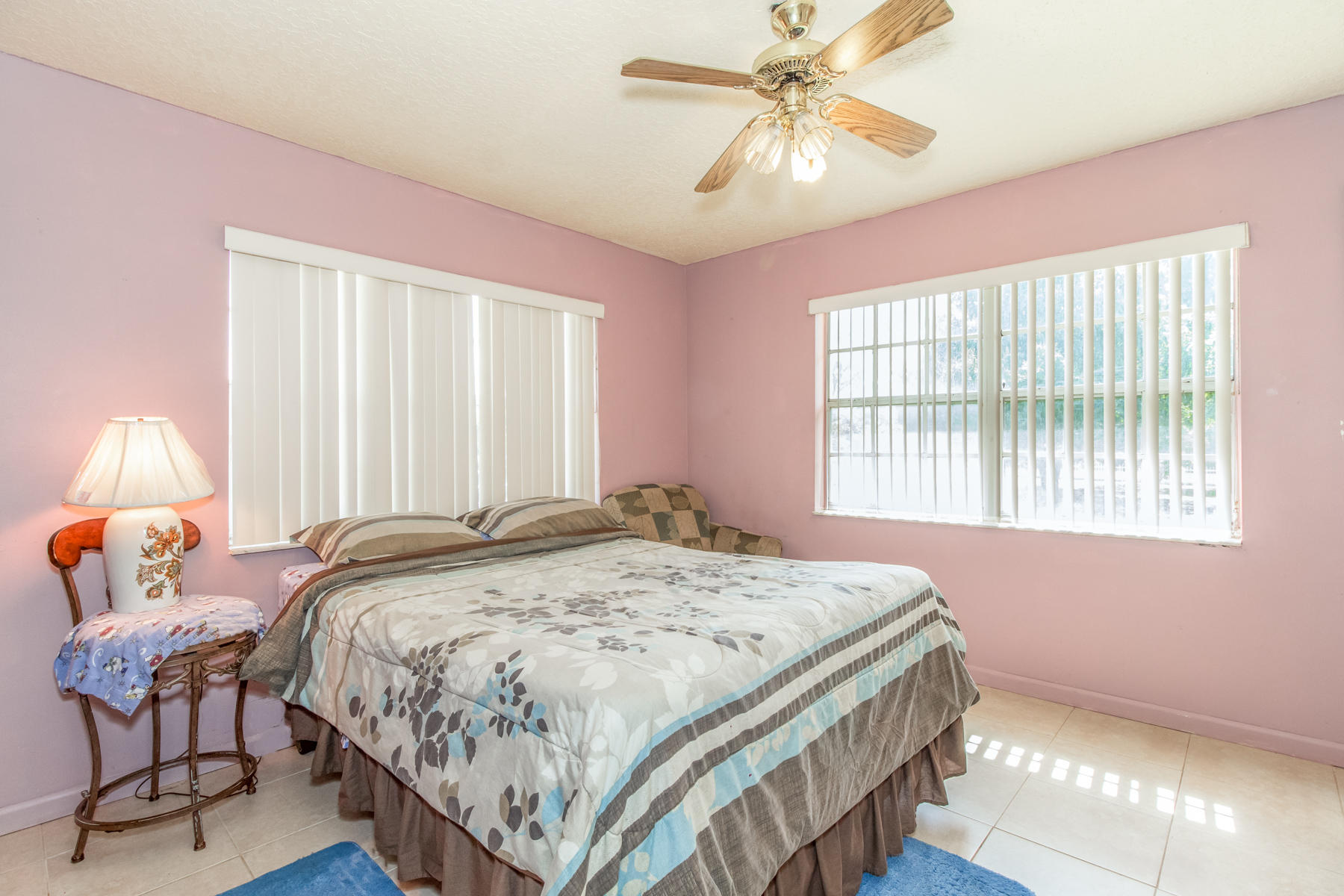 8506 Sawpine Road Delray Beach, FL 33446 - Photo 14 of 45 Living-12