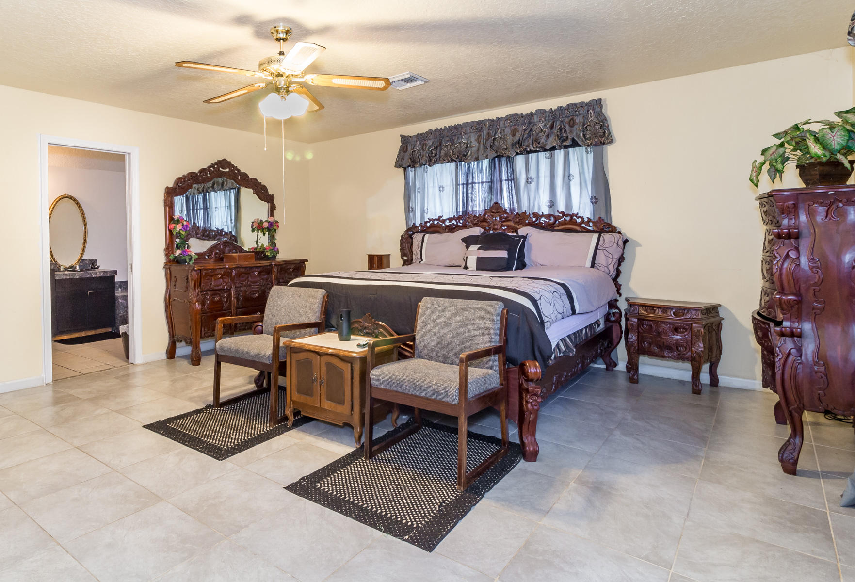 8506 Sawpine Road Delray Beach, FL 33446 - Photo 15 of 45 Living-13