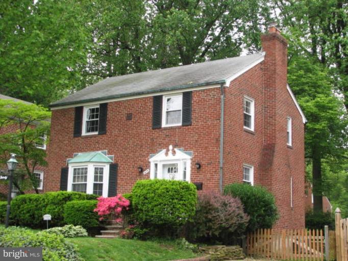 30 Dunmore Road Catonsville, MD 21228 - Photo 1 of 13 Exterior (Main)