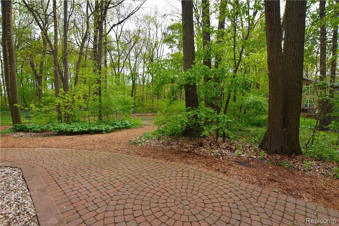 3523 Salem Road Troy, MI 48084 - Photo 34 of 38 Salem3523_34.JPG