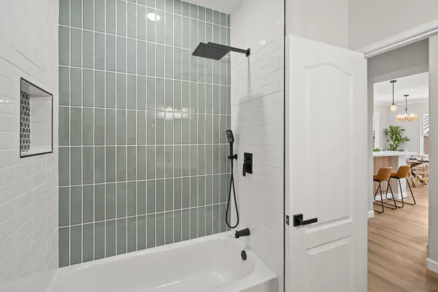 $799,900 | 12665 Creekview Drive, Unit 140, San Diego, CA 92128