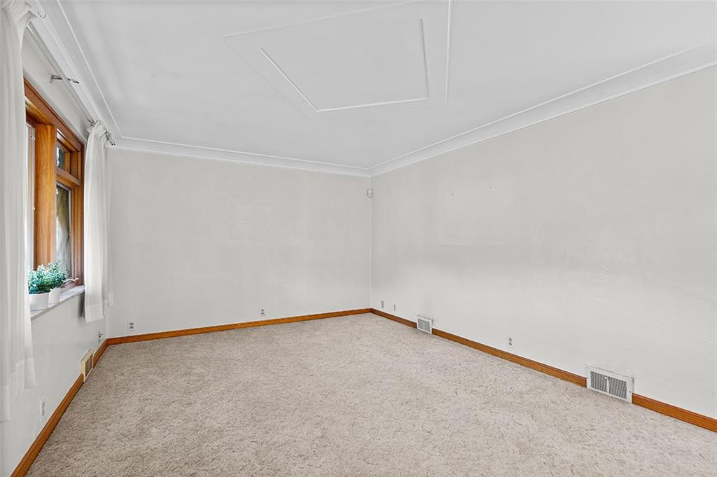5345 Turner Road Gibsonia, PA 15044 - Photo 6 of 25 Gallery Image 6