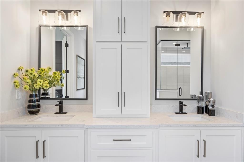 8025 Payne Street Shawnee, KS 66218 - Photo 21 of 79