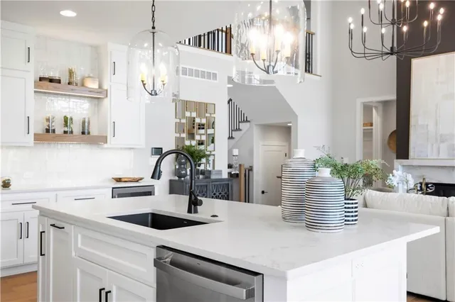 $1,124,900 | 8025 Payne Street, Shawnee, KS 66218