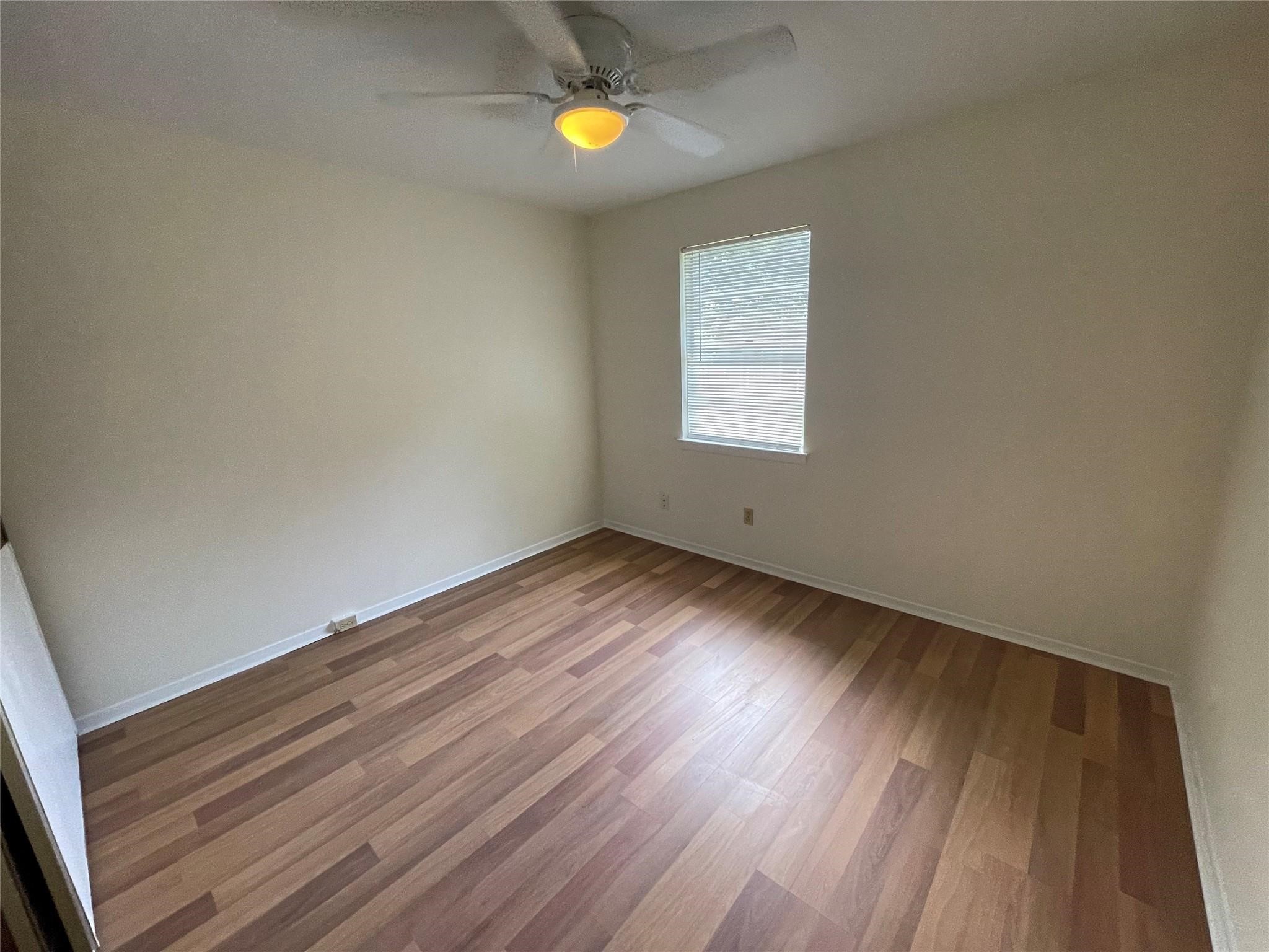 4079 Young Street Pasadena, TX 77504 - Photo 11 of 23