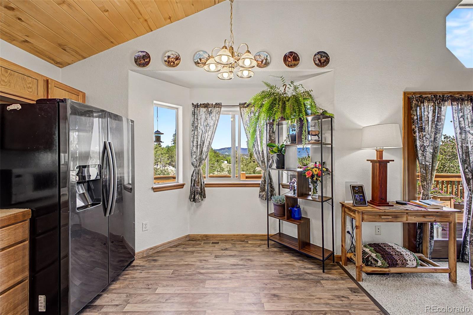 1257 Chippewa Road Jefferson, CO 80456 - Photo 10 of 45