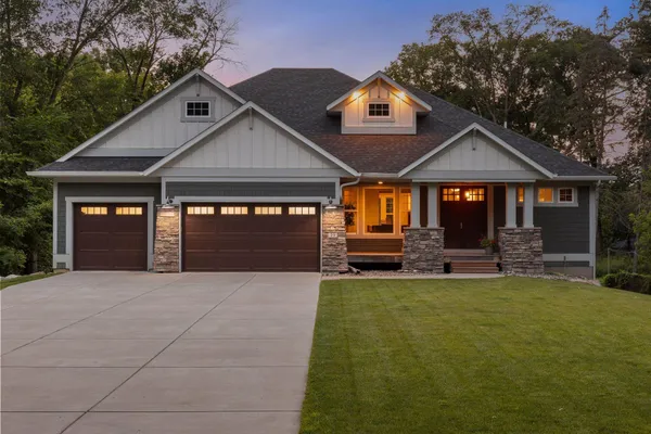 $1,250,000 | 19 Westwood Road, Minnetonka, MN 55305