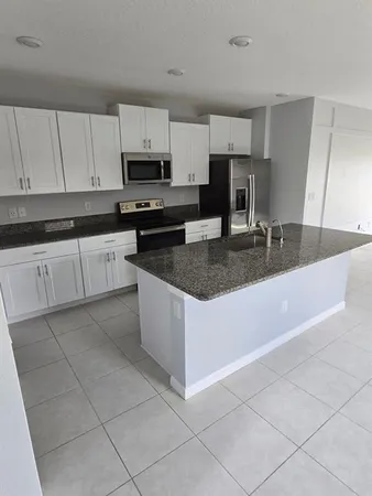 $2,799 | 32086 Hawthorne Cottage Place, San Antonio, FL 33576