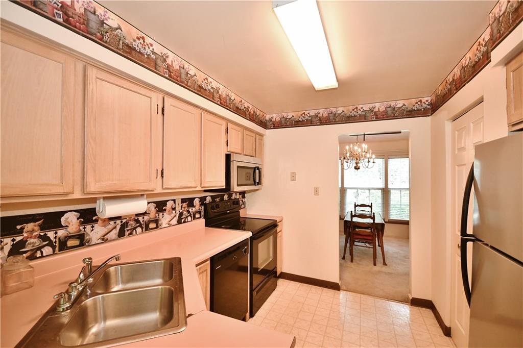 Spacious fully equipped kitchen.