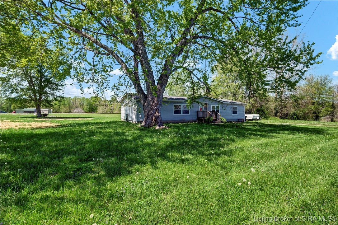 9611 Giltner Road Nabb, IN 47147 - Photo 4 of 46