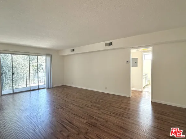 $2,795 | 711 Orange Grove Avenue, Unit 203, South Pasadena, CA 91030