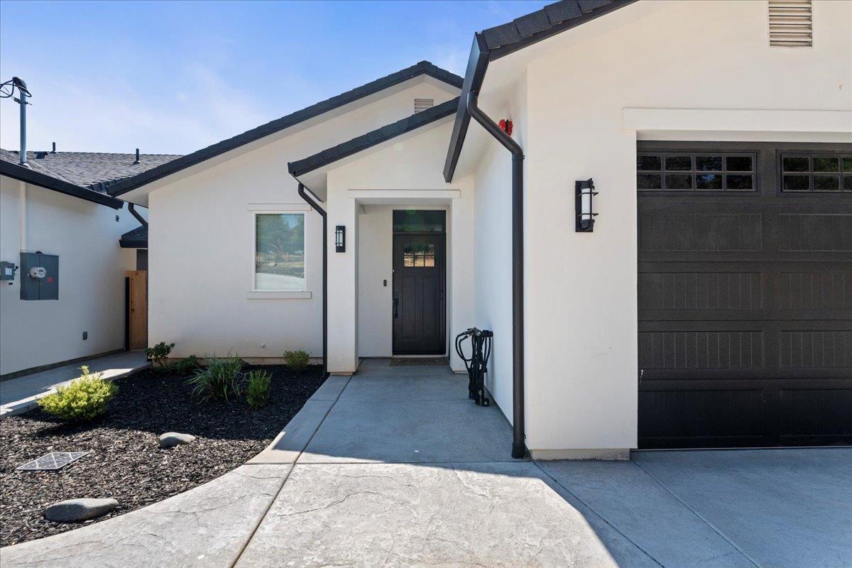 3775 Bell Road Auburn, CA 95603 - Photo 35 of 45 a view of a house with a backyard
