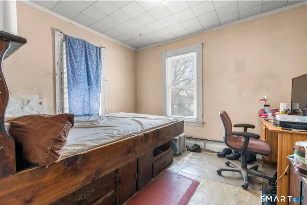 $369,990 | 17-19 Rennell Street, Bridgeport, CT 06604