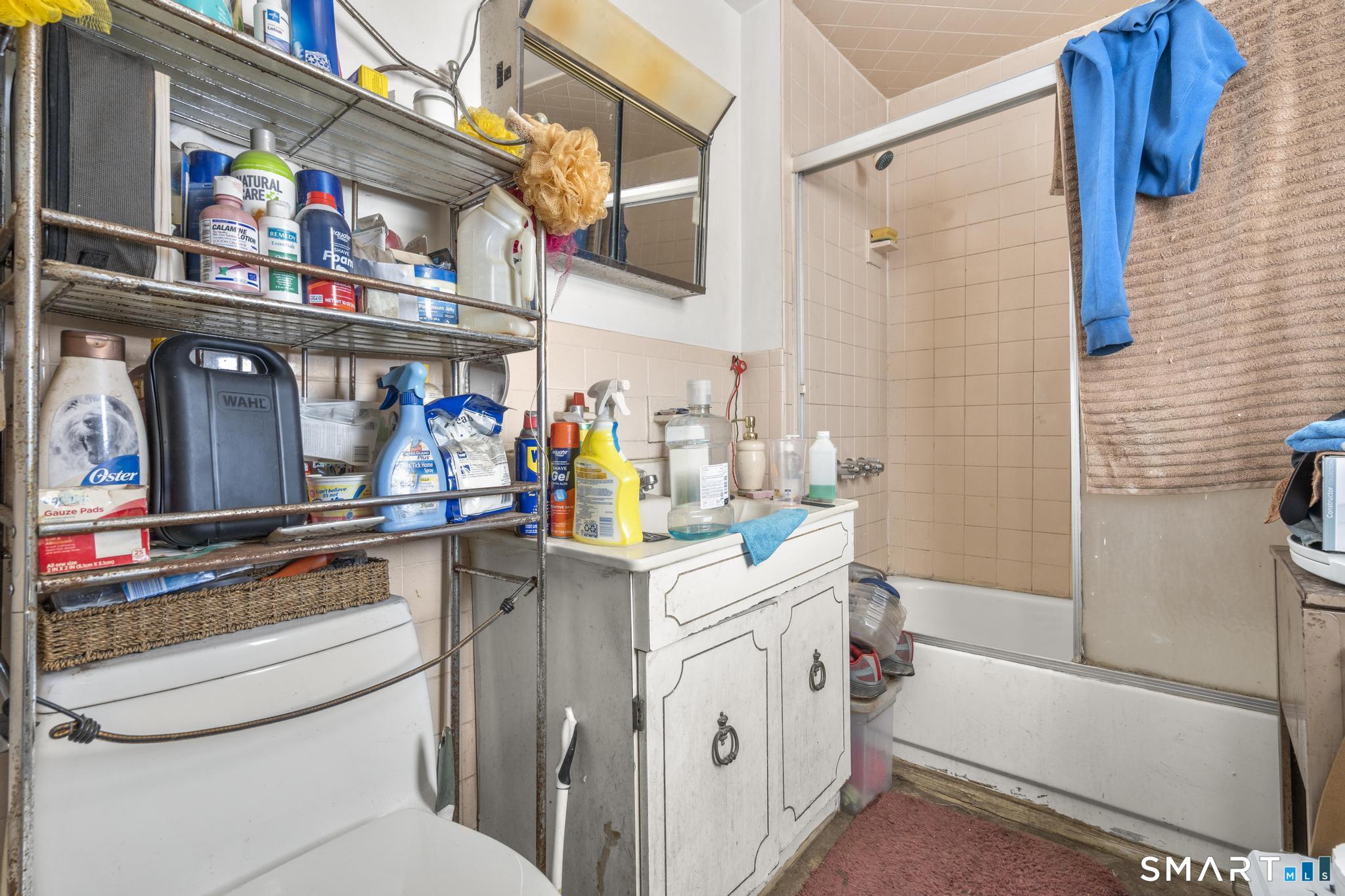 17-19 Rennell Street Bridgeport, CT 06604 - Photo 15 of 22