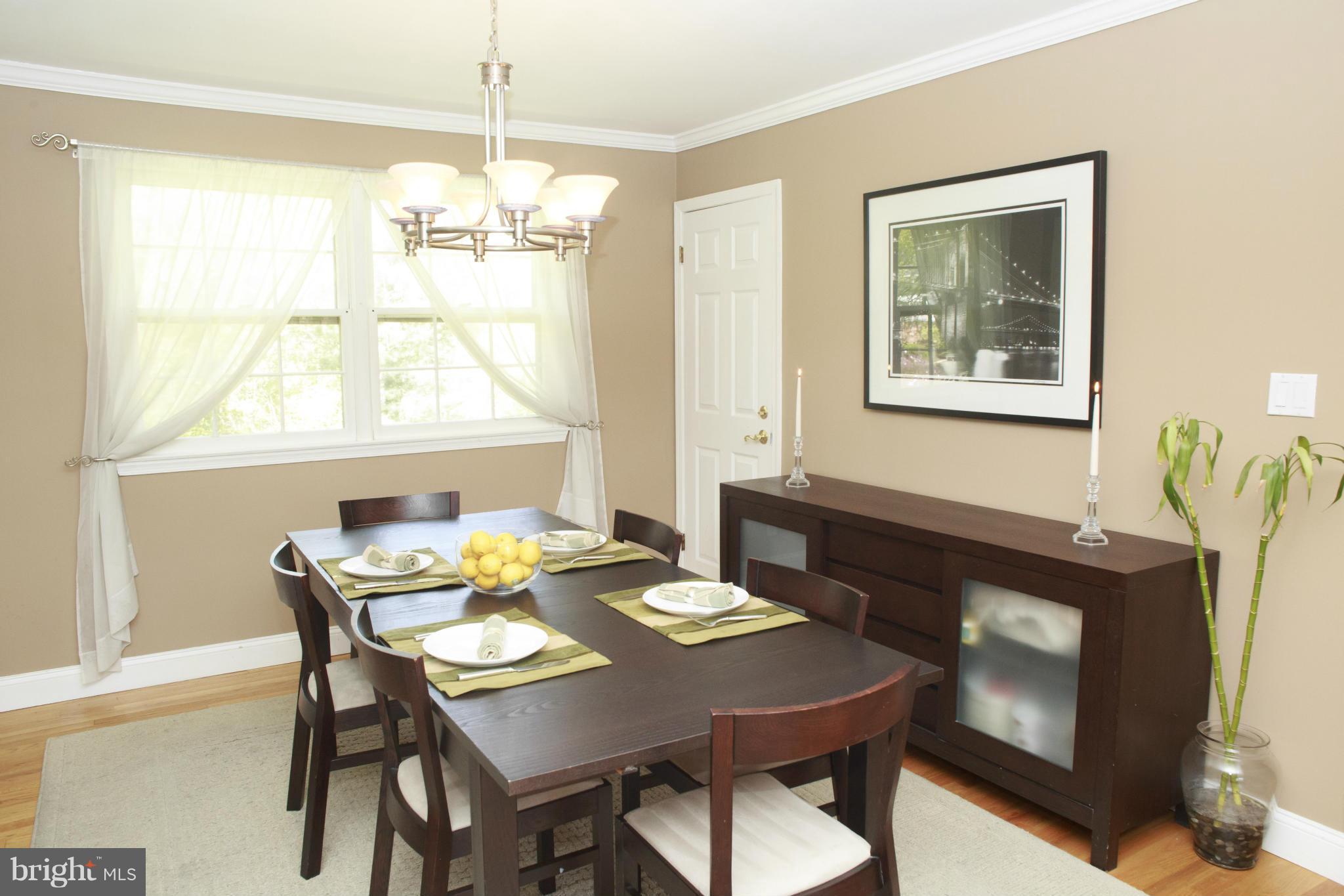 19320 Olney Mill Road Olney, MD 20832 - Photo 9 of 30 Dining Room
