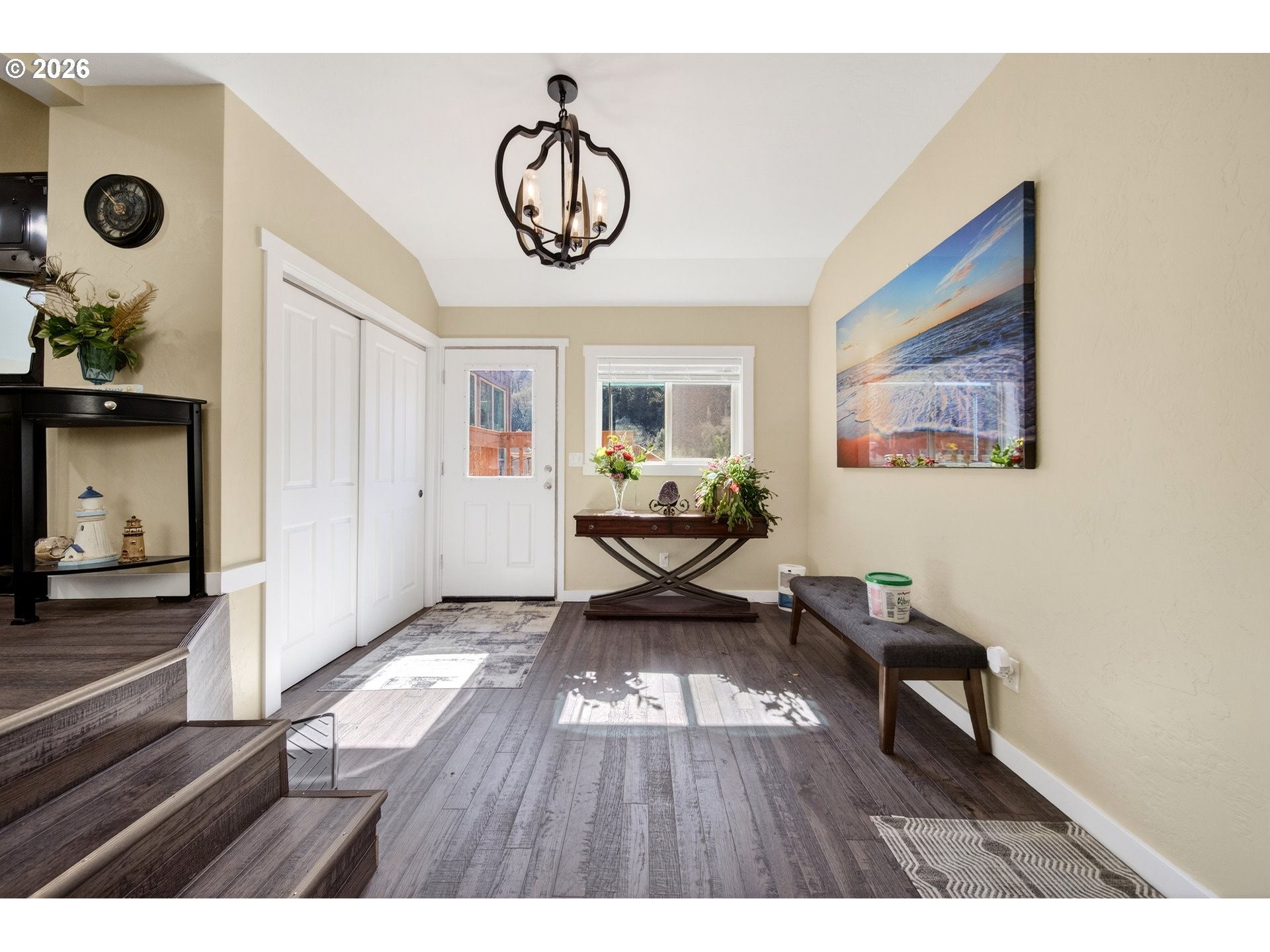 856 Scottsburg Road West Scottsburg, OR 97473 - Photo 13 of 47 Entrance/Foyer