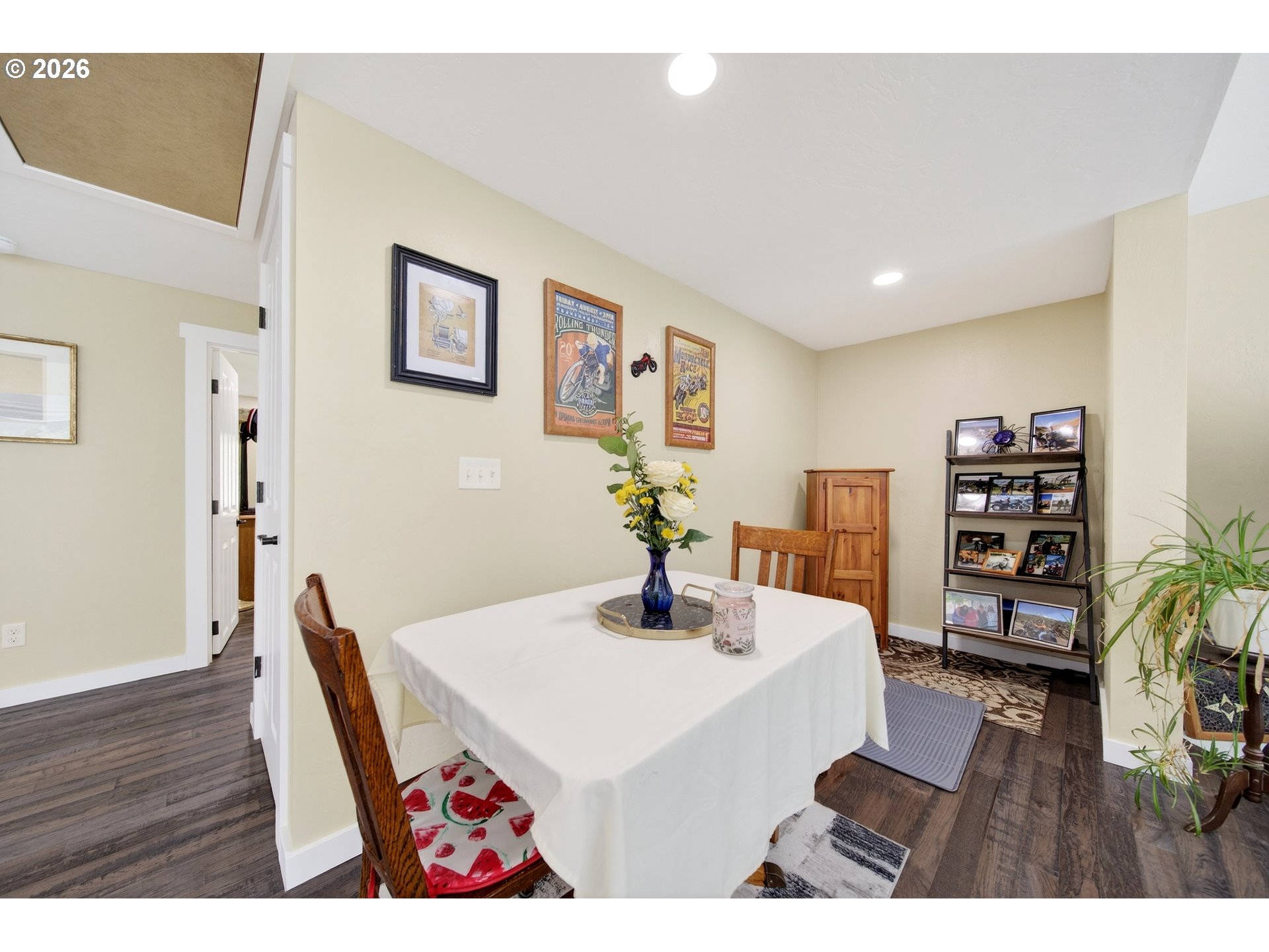 856 Scottsburg Road West Scottsburg, OR 97473 - Photo 21 of 47 Dining Area