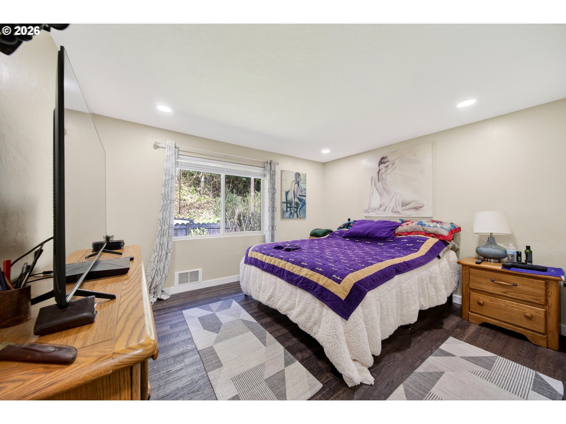 856 Scottsburg Road West Scottsburg, OR 97473 - Photo 30 of 47 Bedroom