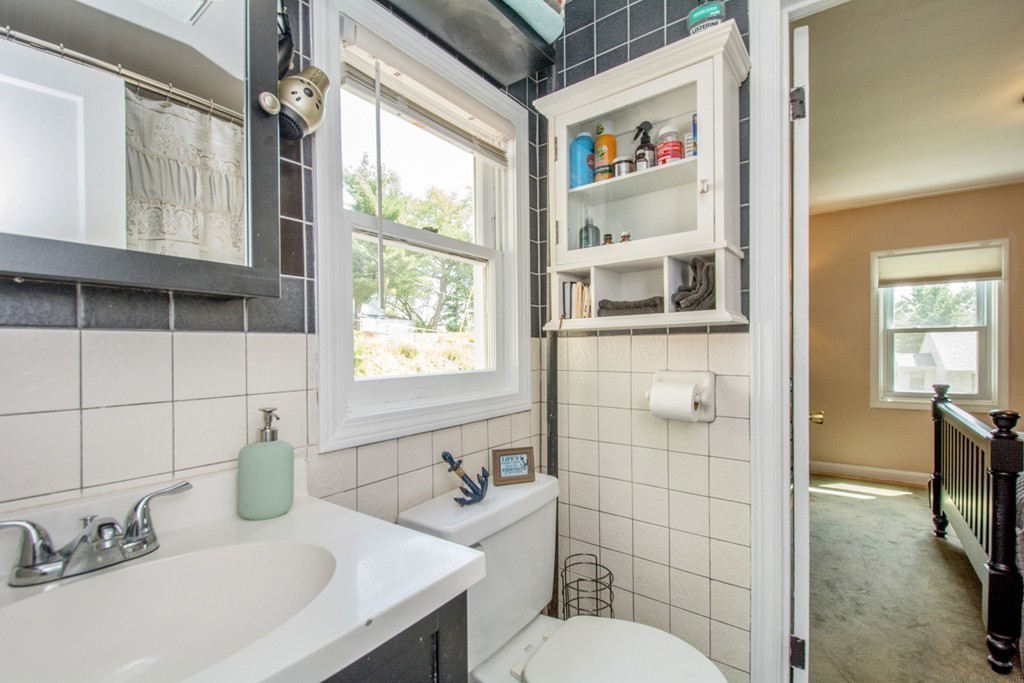 7 Crillon Road Worcester, MA 01605 - Photo 15 of 30 Gallery Image 15