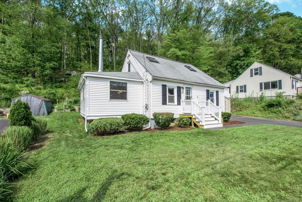 7 Crillon Road Worcester, MA 01605 - Photo 30 of 30 Gallery Image 30