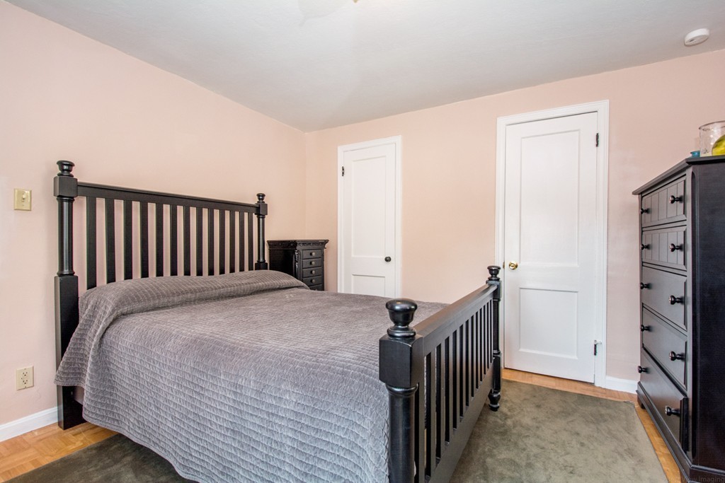 7 Crillon Road Worcester, MA 01605 - Photo 4 of 30 Gallery Image 4