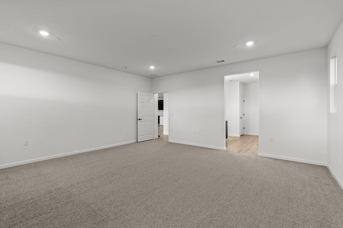 909 Zennor Place Patterson, CA 95363 - Photo 15 of 20