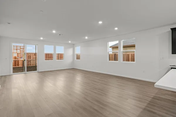 $529,990 | 909 Zennor Place, Patterson, CA 95363