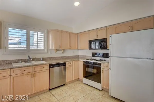 $2,070 | 3317 Moon River Street, Las Vegas, NV 89129