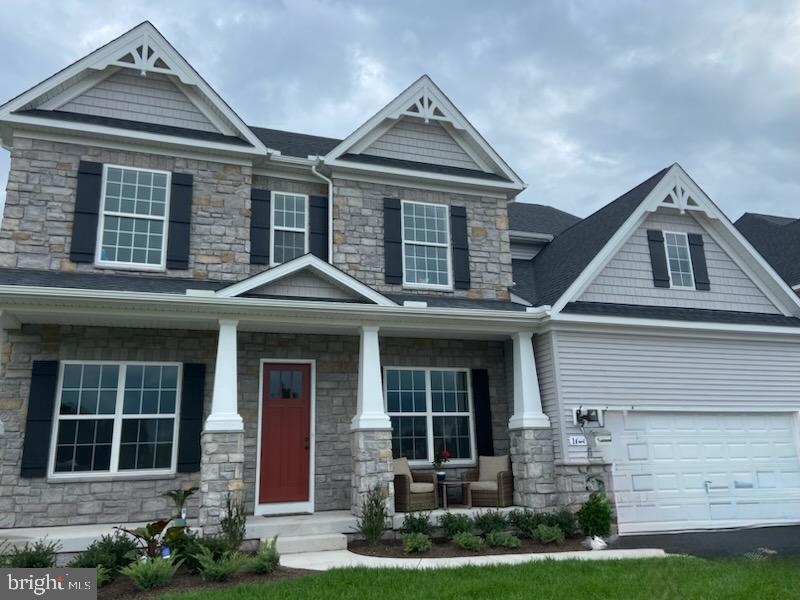 Like New 4 Bed 2.5 Bath Colonial on Corner Lot