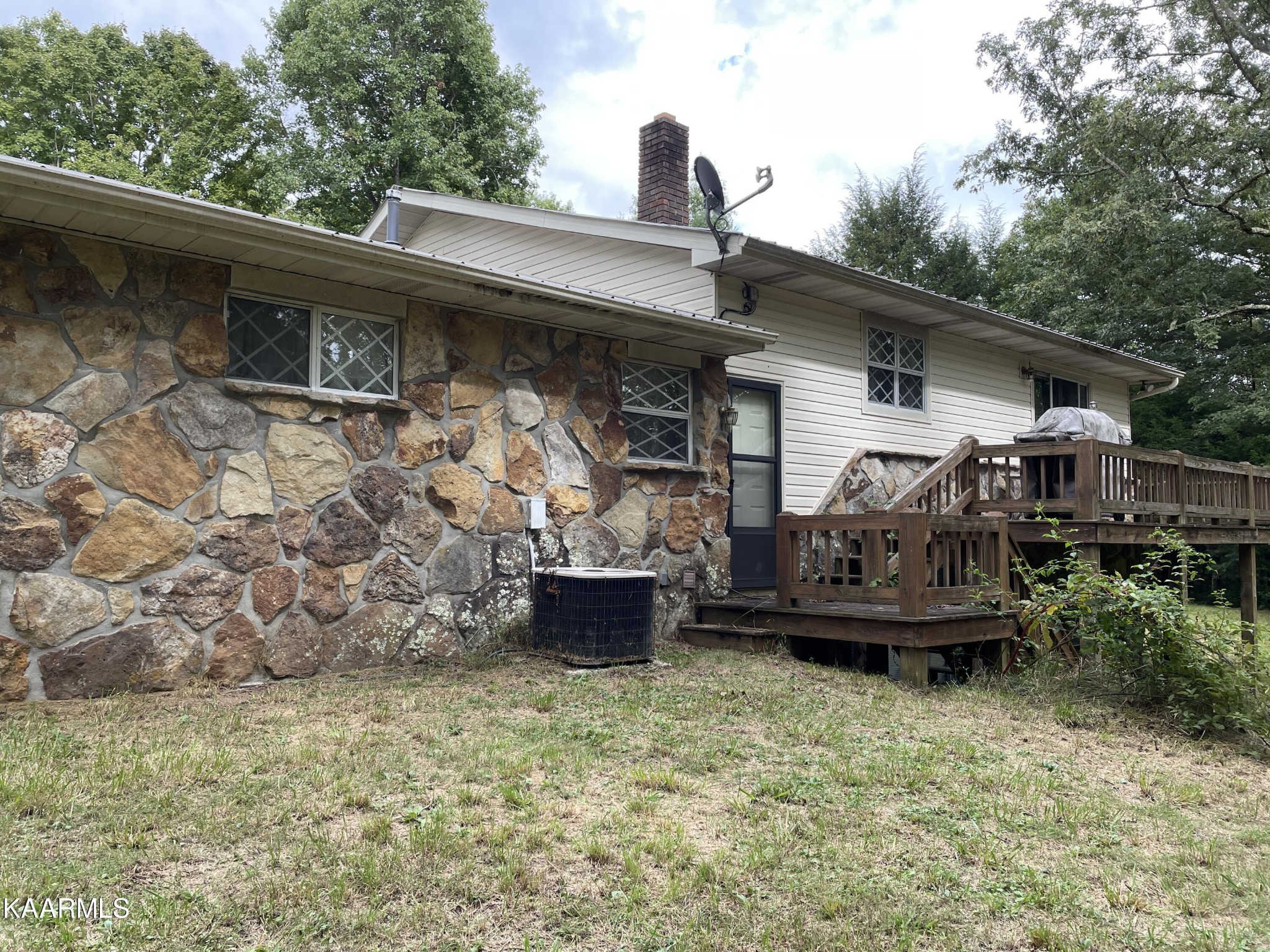 1025 Albert Bows Road Allardt, TN 38504 - Photo 26 of 37 Gallery Image 26