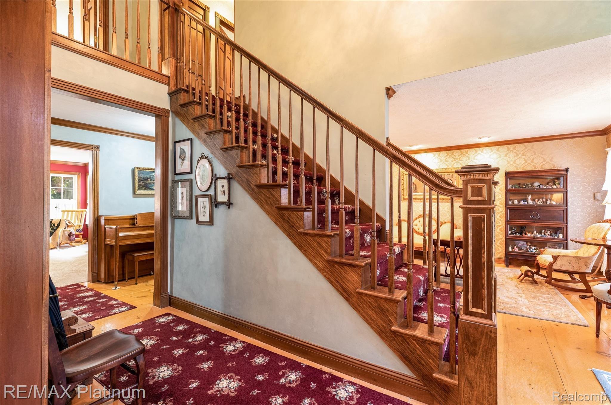 5275 Bullard Road Fenton, MI 48430 - Photo 6 of 69 18.Foyer
