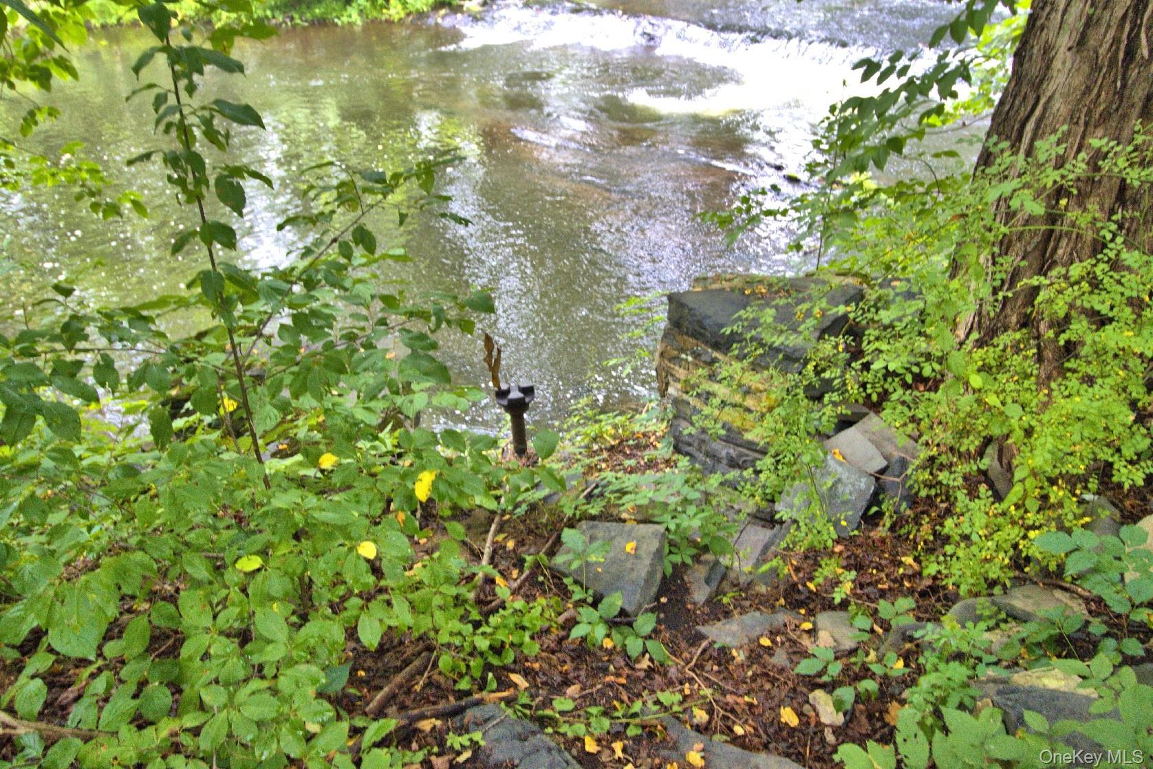 7 State Rte 55 Napanoch, NY 12458 - Photo 16 of 38 a backyard of a building