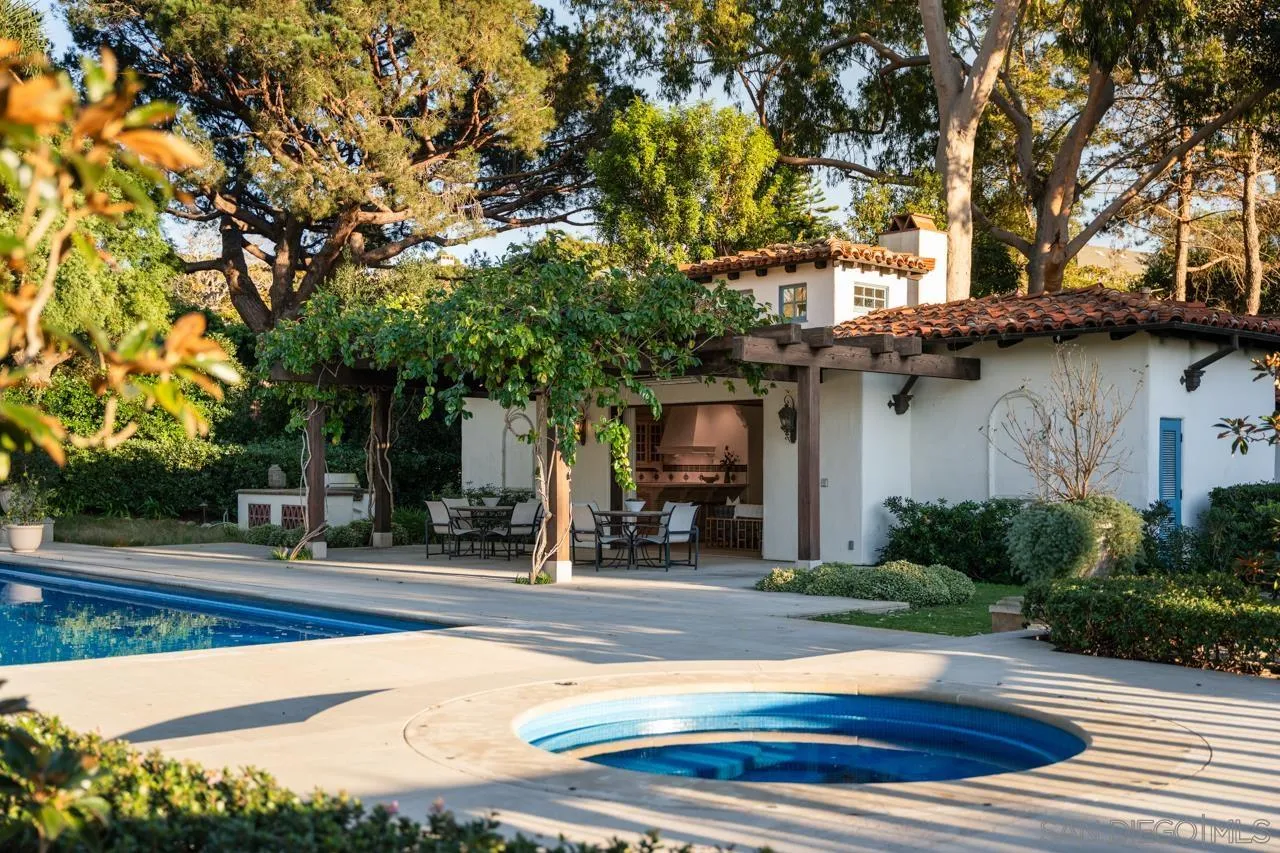 1205 Muirlands Drive La Jolla, CA 92037 - Photo 24 of 75 a view of a building with a street