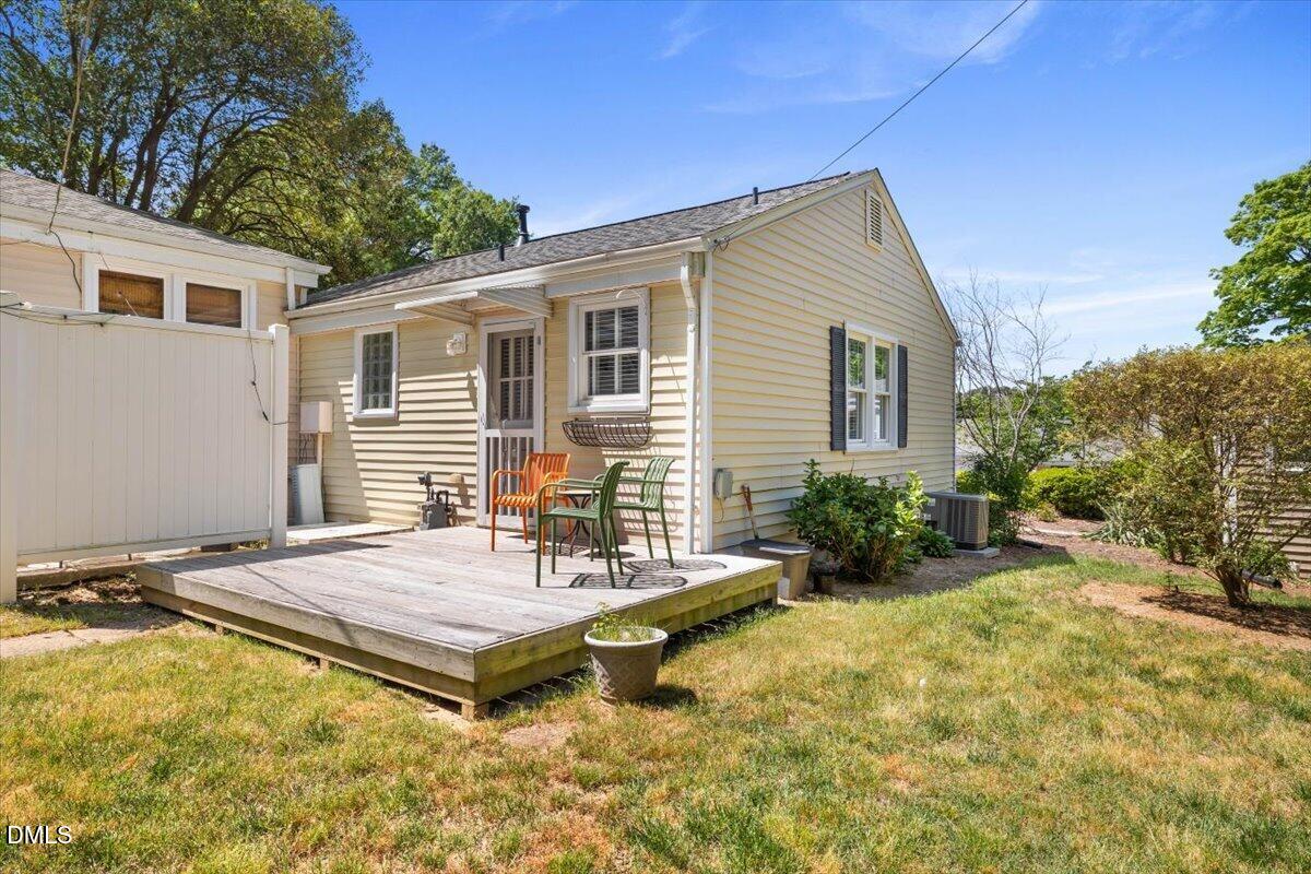 2204 Brewer Street Raleigh, NC 27608 - Photo 19 of 21 Gallery Image 19